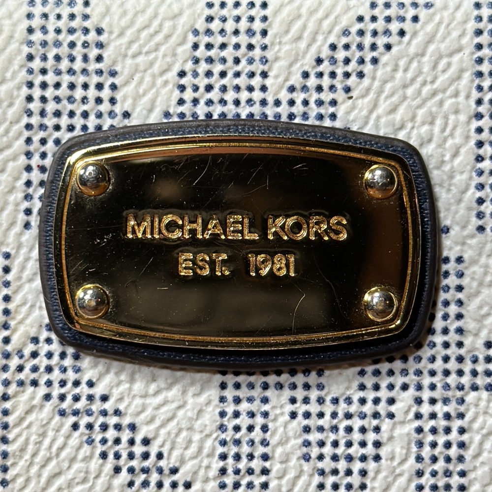 MICHAEL KORS Signature Mini Wallet - Picture 4 of 14